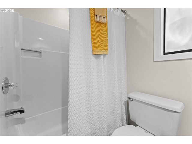 7720 Sw RUBY Ter, Portland, OR 97219