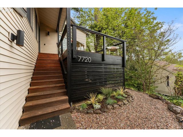 7720 Sw RUBY Ter, Portland, OR 97219