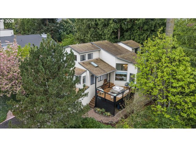 7720 Sw RUBY Ter, Portland, OR 97219