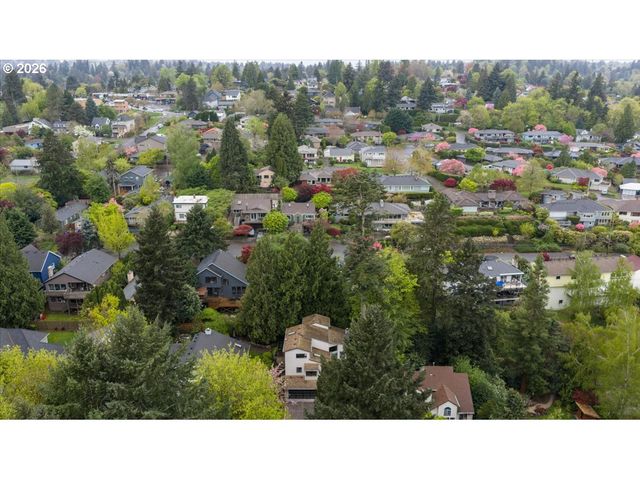 7720 Sw RUBY Ter, Portland, OR 97219