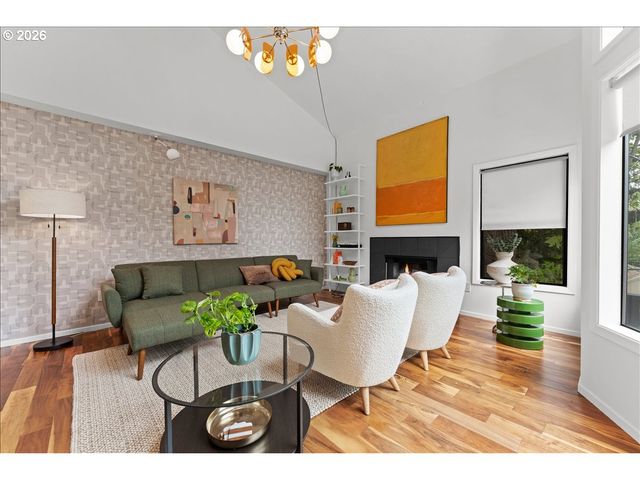 7720 Sw RUBY Ter, Portland, OR 97219