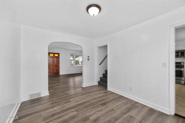 1158 Lexington Avenue, Schenectady, NY 12309
