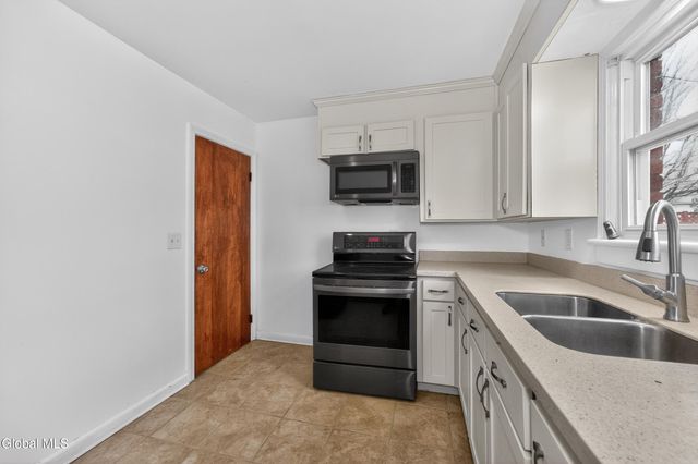 1158 Lexington Avenue, Schenectady, NY 12309