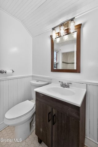 1158 Lexington Avenue, Schenectady, NY 12309