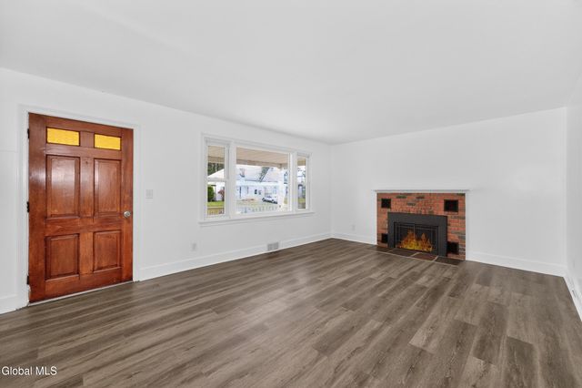 1158 Lexington Avenue, Schenectady, NY 12309