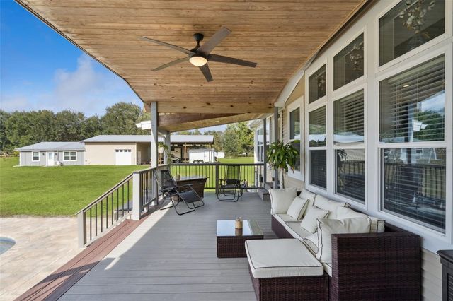 5670 CR 577, Center Hill, FL 33514