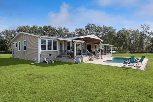 5670 CR 577, Center Hill, FL 33514