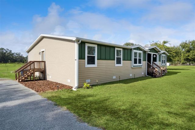 5670 CR 577, Center Hill, FL 33514