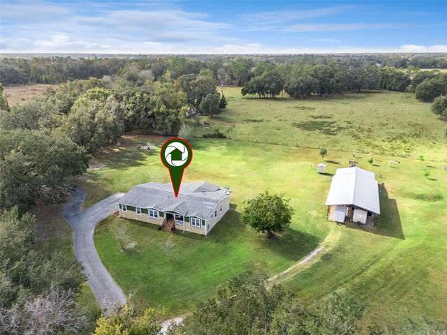 5670 CR 577, Center Hill, FL 33514