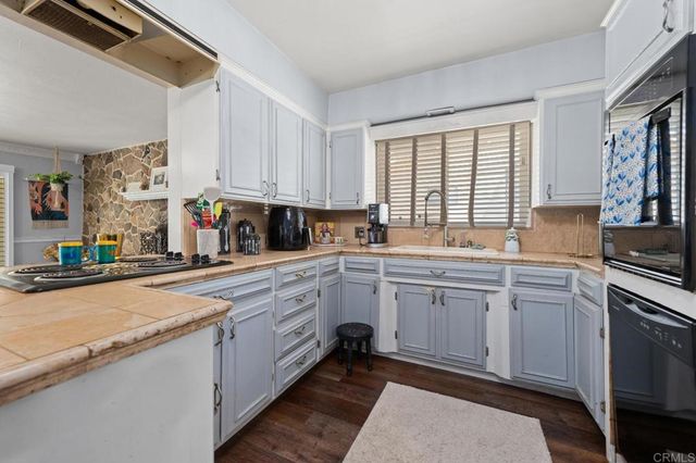 4064 Acacia Street, Riverside, CA 92503