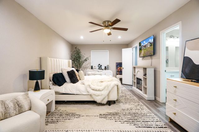 3155 Darvany Drive, Dallas, TX 75220