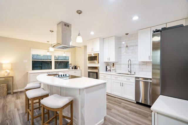 3155 Darvany Drive, Dallas, TX 75220