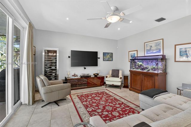 1866 NW 127th Ave, Pembroke Pines, FL 33028