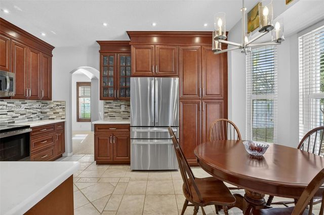 1866 NW 127th Ave, Pembroke Pines, FL 33028