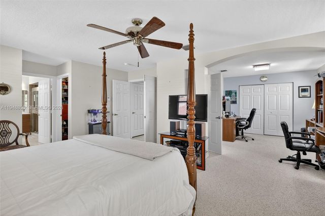 1866 NW 127th Ave, Pembroke Pines, FL 33028