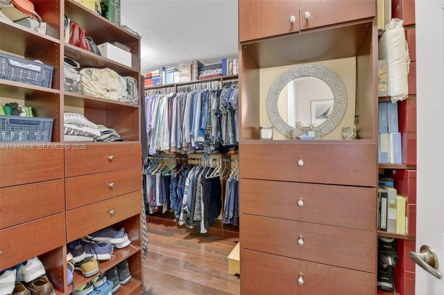 1866 NW 127th Ave, Pembroke Pines, FL 33028