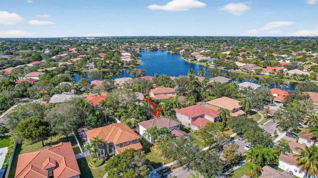 1866 NW 127th Ave, Pembroke Pines, FL 33028