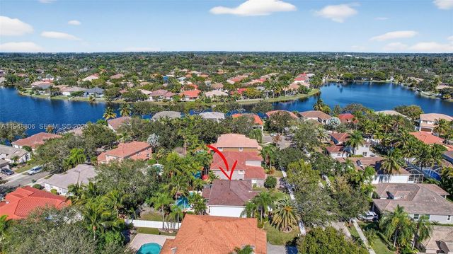 1866 NW 127th Ave, Pembroke Pines, FL 33028