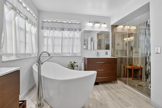 1866 NW 127th Ave, Pembroke Pines, FL 33028