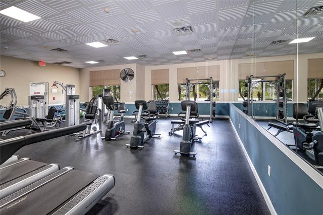 1866 NW 127th Ave, Pembroke Pines, FL 33028