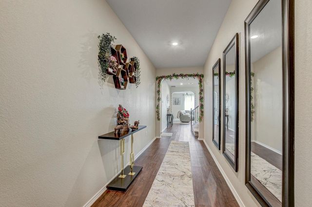 285 Kat Garnet DR, Kyle, TX 78640