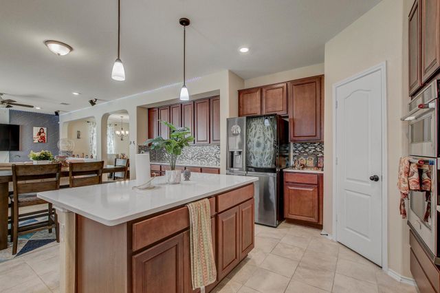 285 Kat Garnet DR, Kyle, TX 78640