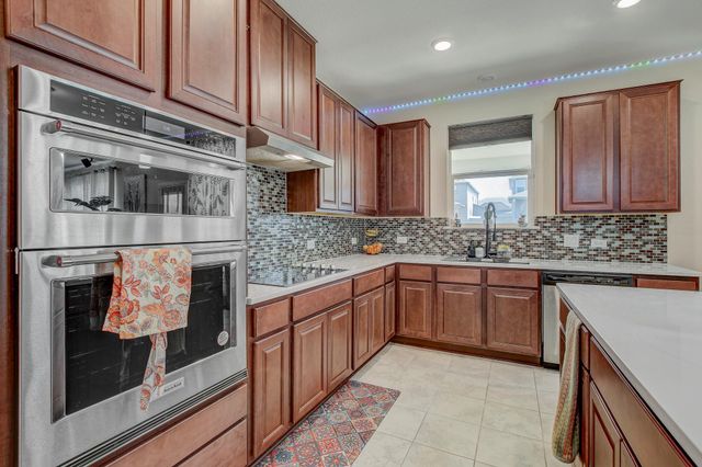 285 Kat Garnet DR, Kyle, TX 78640