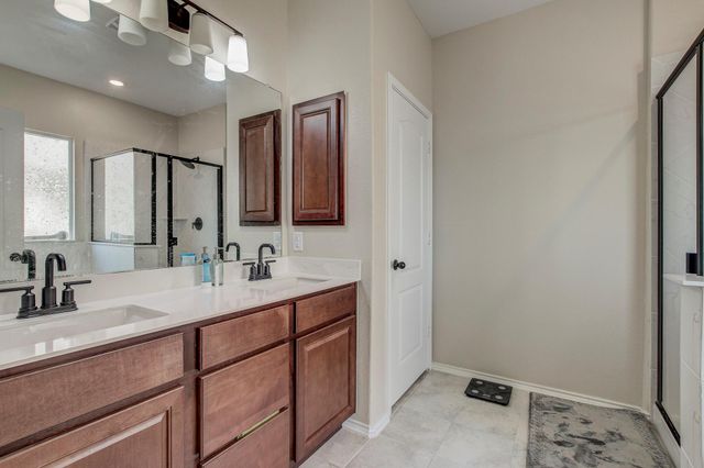 285 Kat Garnet DR, Kyle, TX 78640