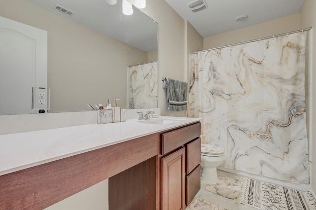 285 Kat Garnet DR, Kyle, TX 78640