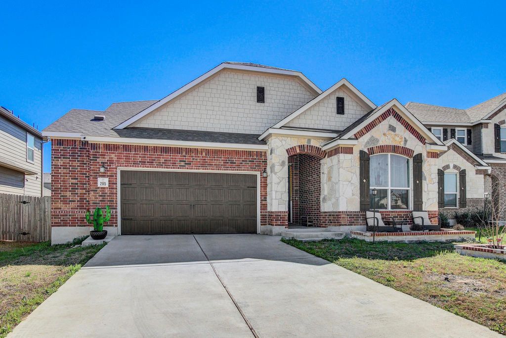285 Kat Garnet DR, Kyle, TX 78640