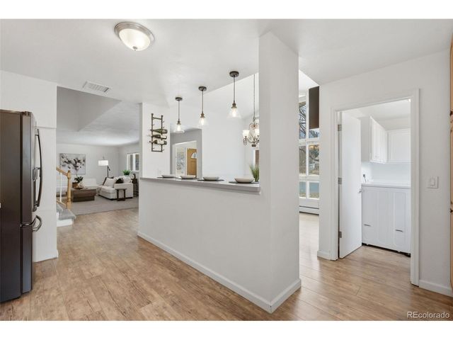 1564 E Easter Cir, Centennial, CO 80122