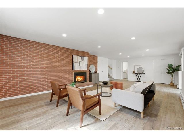 1564 E Easter Cir, Centennial, CO 80122