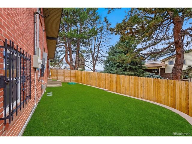 1564 E Easter Cir, Centennial, CO 80122