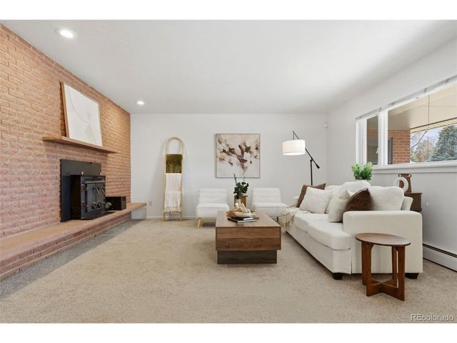 1564 E Easter Cir, Centennial, CO 80122