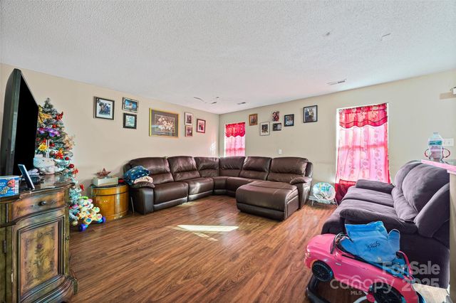 7405 William Reynolds Drive, Charlotte, NC 28215