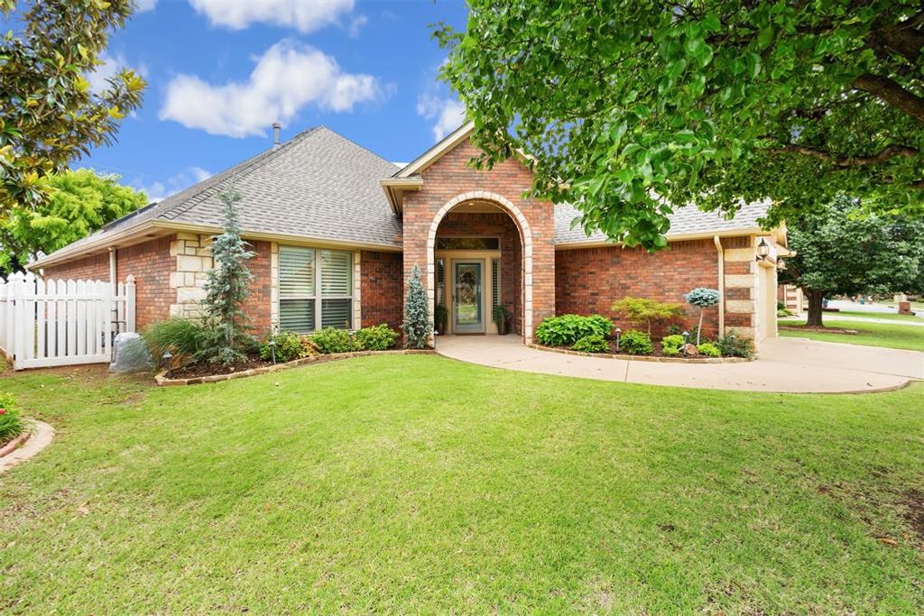 2620 NW 151st Street, Edmond, OK 73013