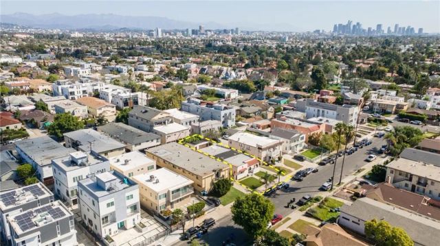 4533 Saturn, Los Angeles, CA 90019