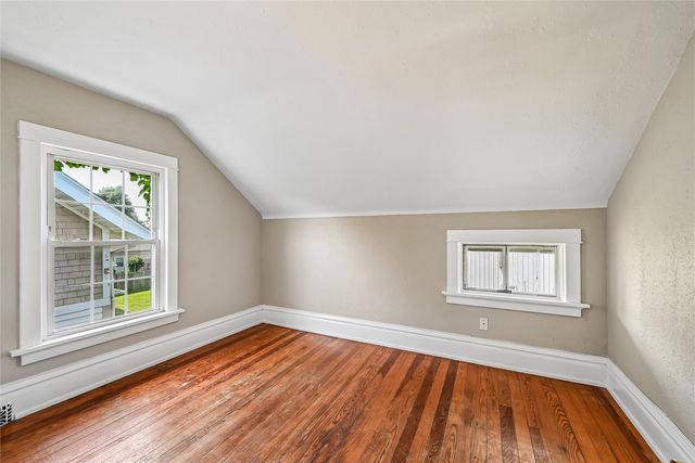 1532 C Avenue NE, Cedar Rapids, IA 52402