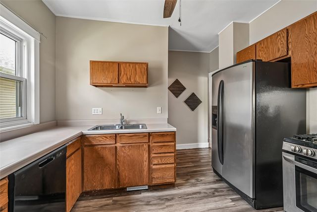1532 C Avenue NE, Cedar Rapids, IA 52402
