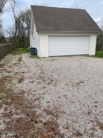 135 Deer Run Road, Huntington, WV 25701