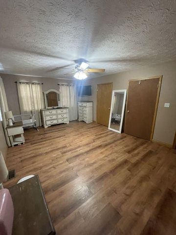 135 Deer Run Road, Huntington, WV 25701