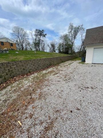 135 Deer Run Road, Huntington, WV 25701