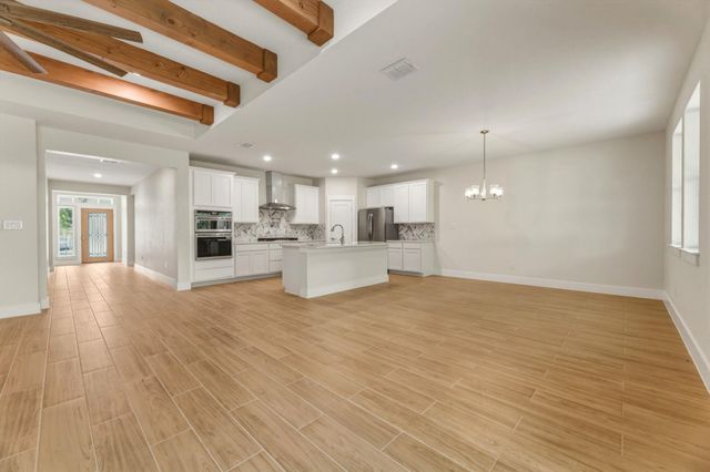 1412 Kent ST, Taylor, TX 76574