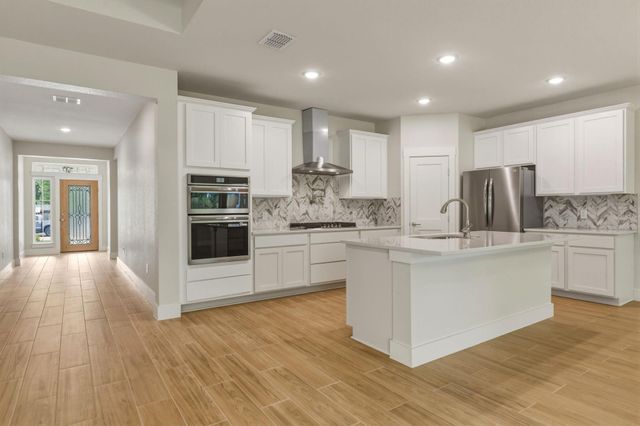 1412 Kent ST, Taylor, TX 76574