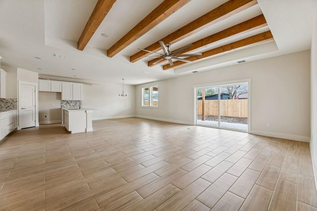 1412 Kent ST, Taylor, TX 76574