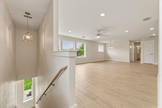 1412 Kent ST, Taylor, TX 76574