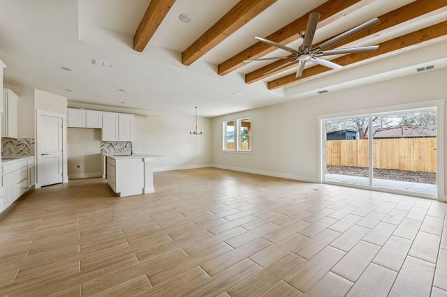 1412 Kent ST, Taylor, TX 76574