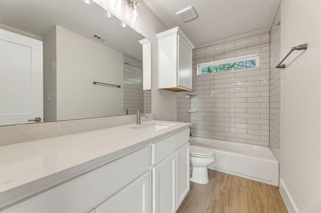 1412 Kent ST, Taylor, TX 76574