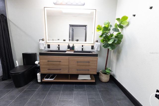 207 MANDARIN LN, Fruitland Park, FL 34731