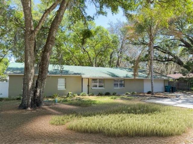 207 MANDARIN LN, Fruitland Park, FL 34731